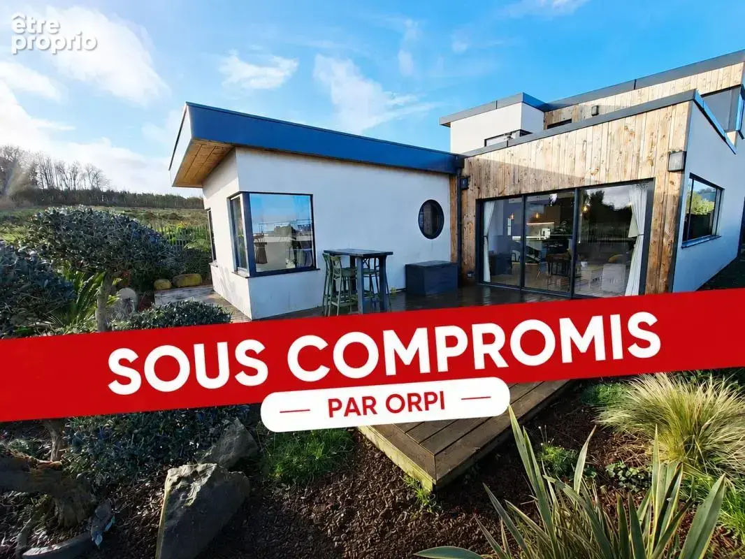 Maison à LOCQUIREC