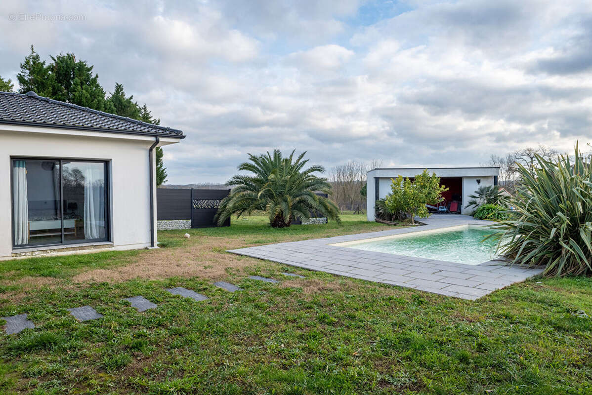 Maison à MOUSCARDES