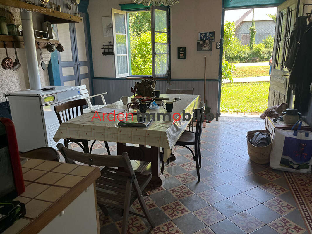 Maison à CHAUMONT-PORCIEN