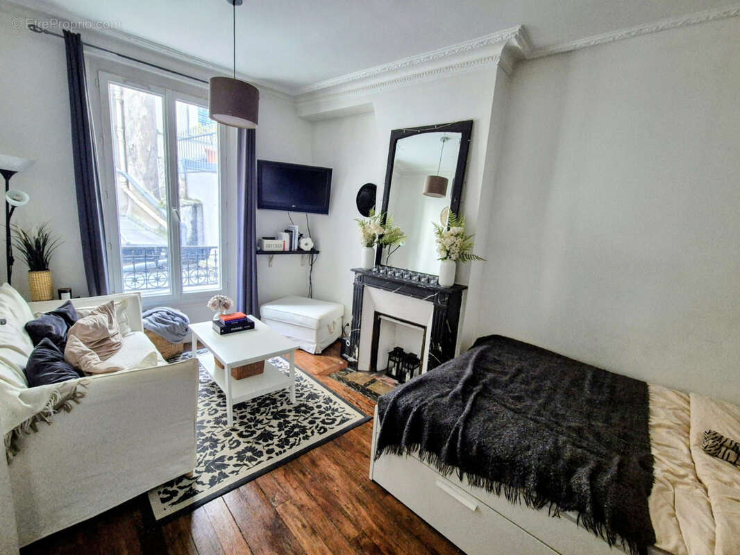 Appartement à PARIS-18E