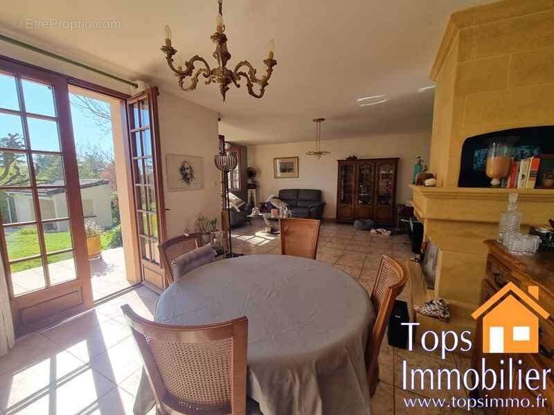 Maison à VILLEFRANCHE-DE-ROUERGUE