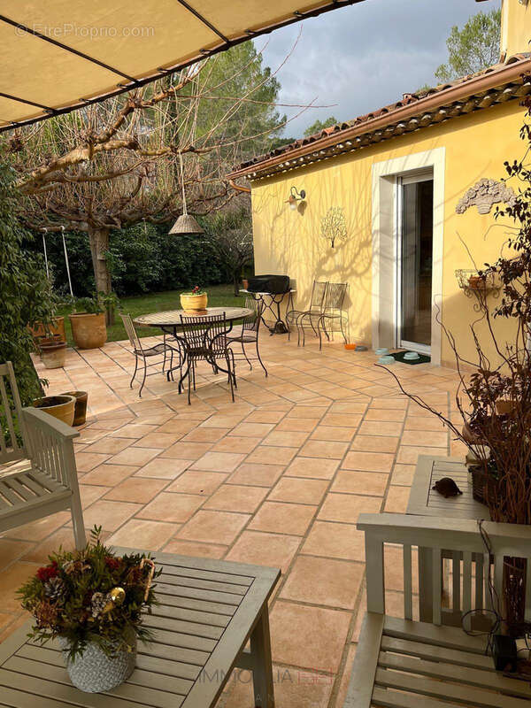 Maison à FAYENCE