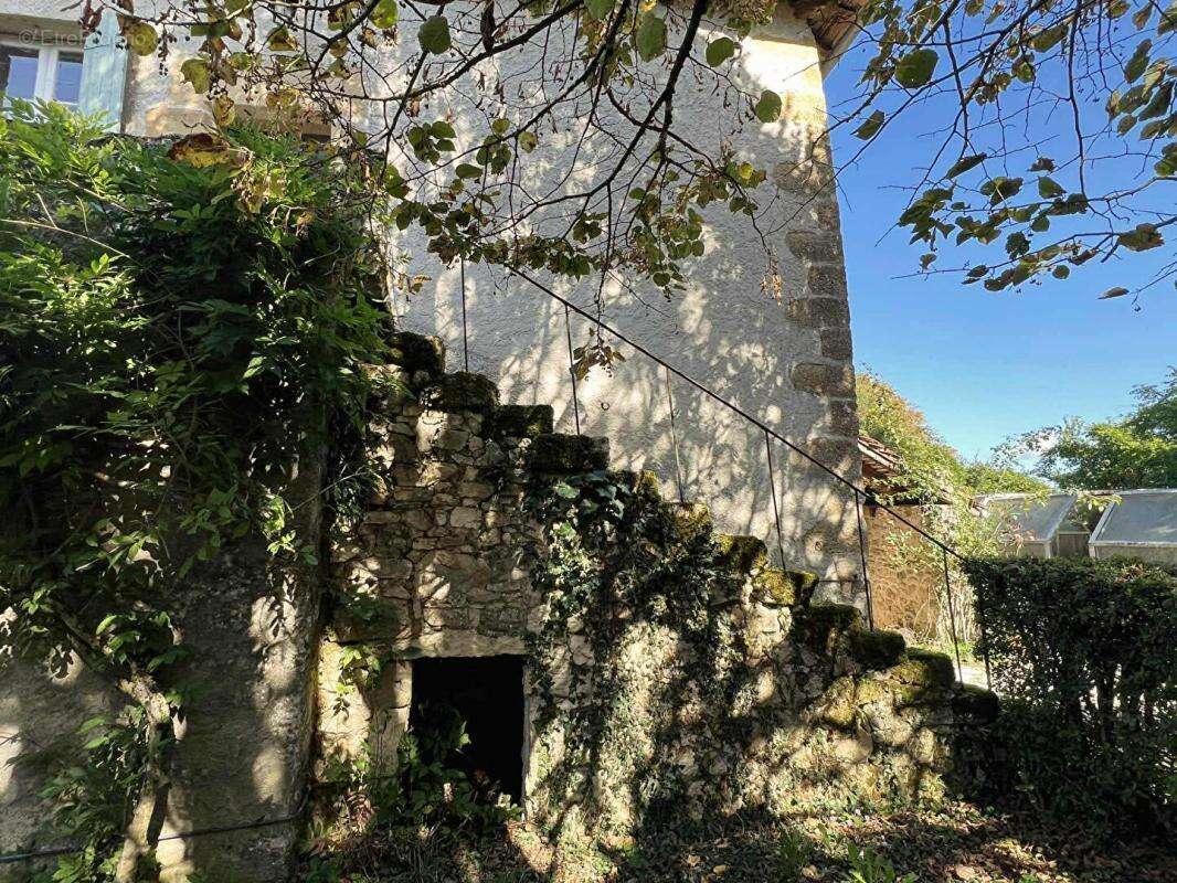 Maison St Raphael 7 pièce(s) 180 m2 - photo 13