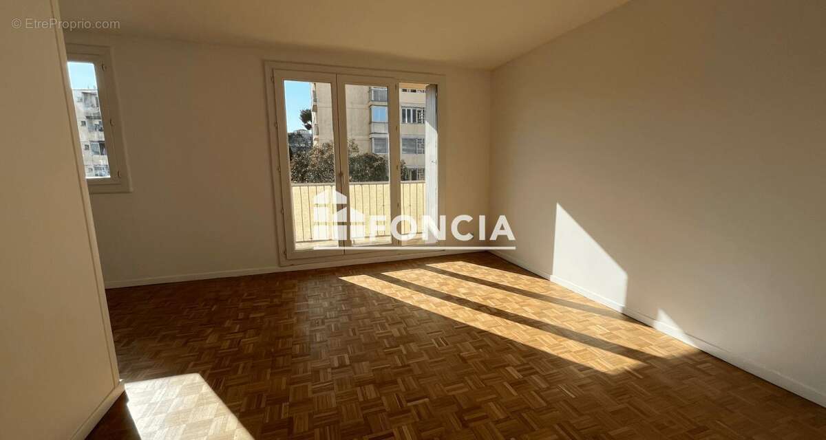 Appartement à MARSEILLE-13E