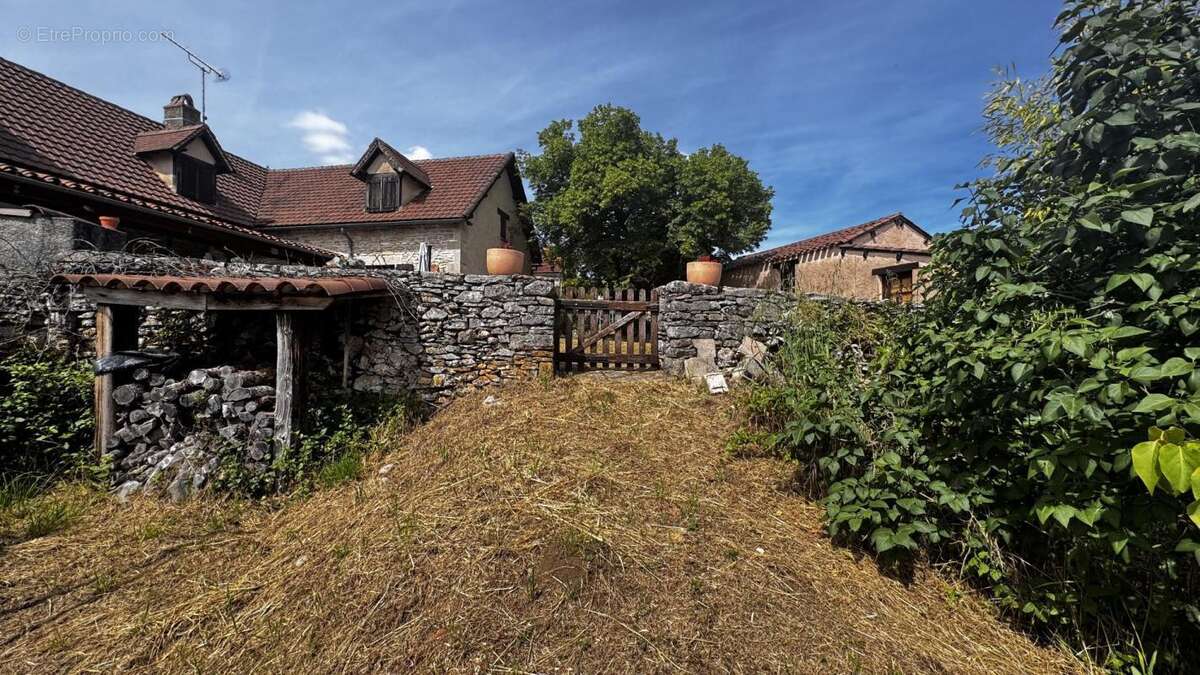 Maison à LUGAGNAC