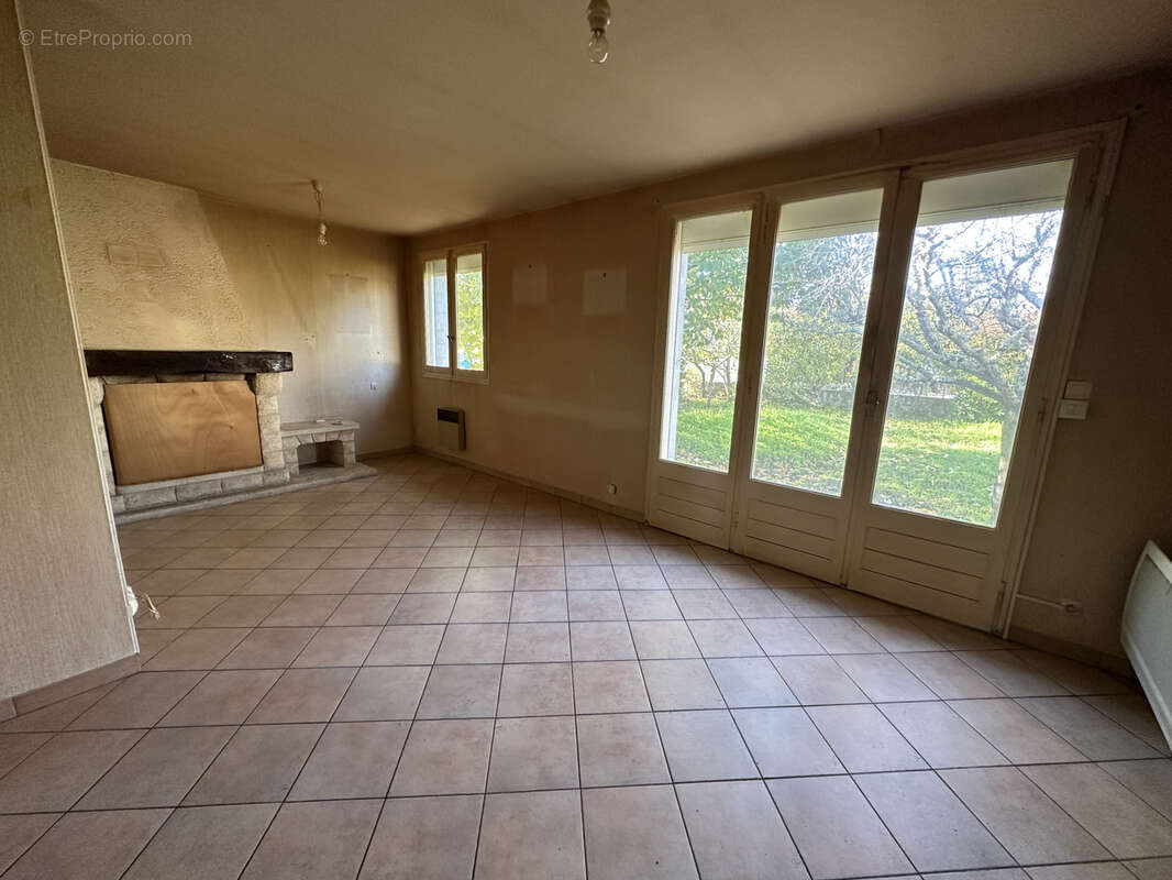 Maison à SAINT-AULAYE