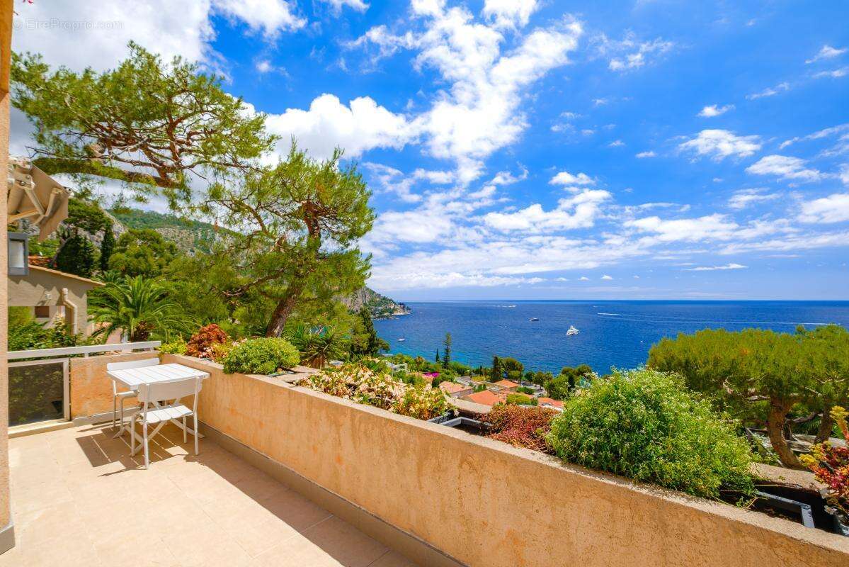 Maison à EZE