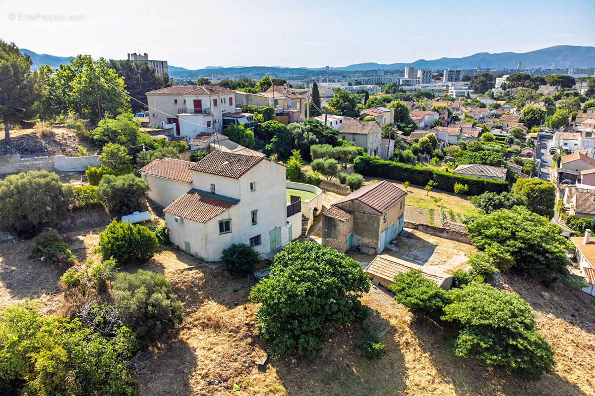 Maison à MARSEILLE-13E
