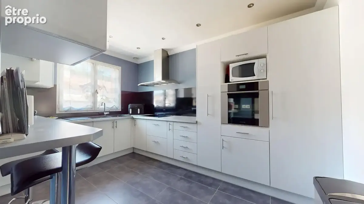 Maison indépendante 7 pièce(s) sur 530m² de terrain - photo 5