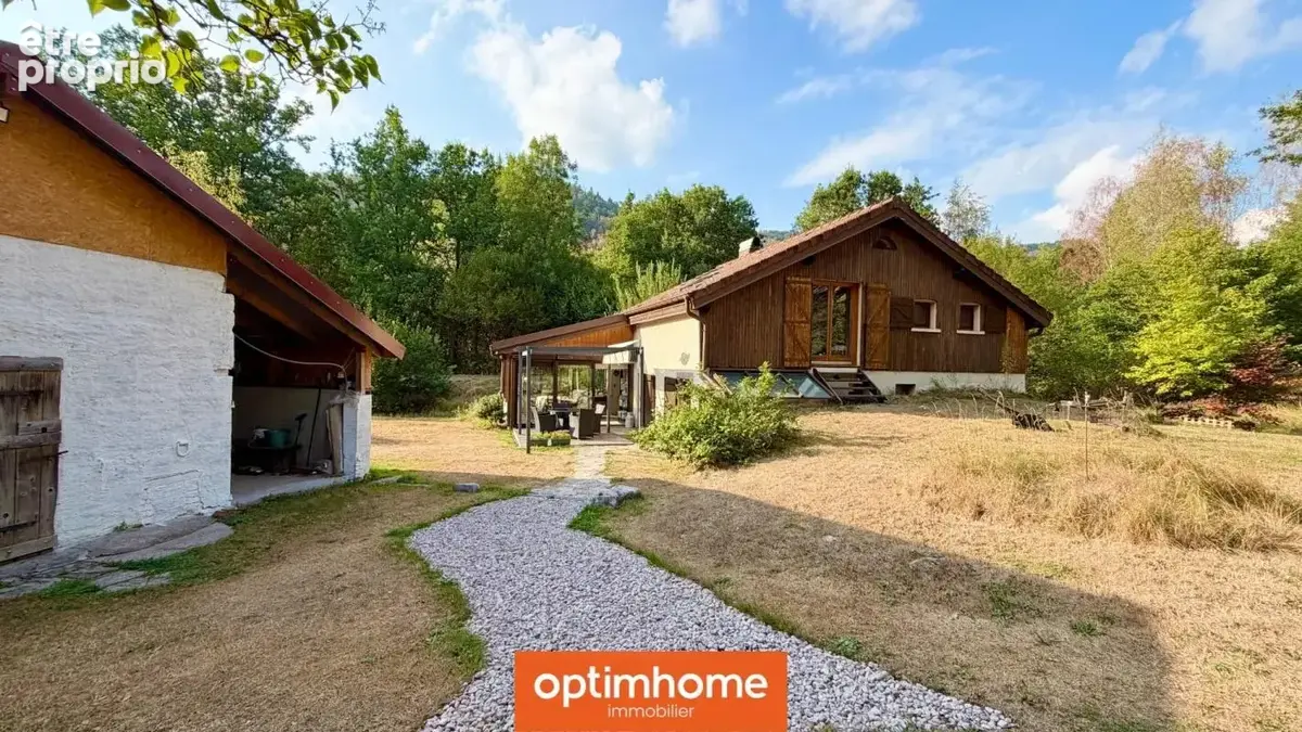 Fermette vosgienne rénovée – 138 m² environ – Terrain 3 036 m² – Nature, charme et tranquillité - photo 2