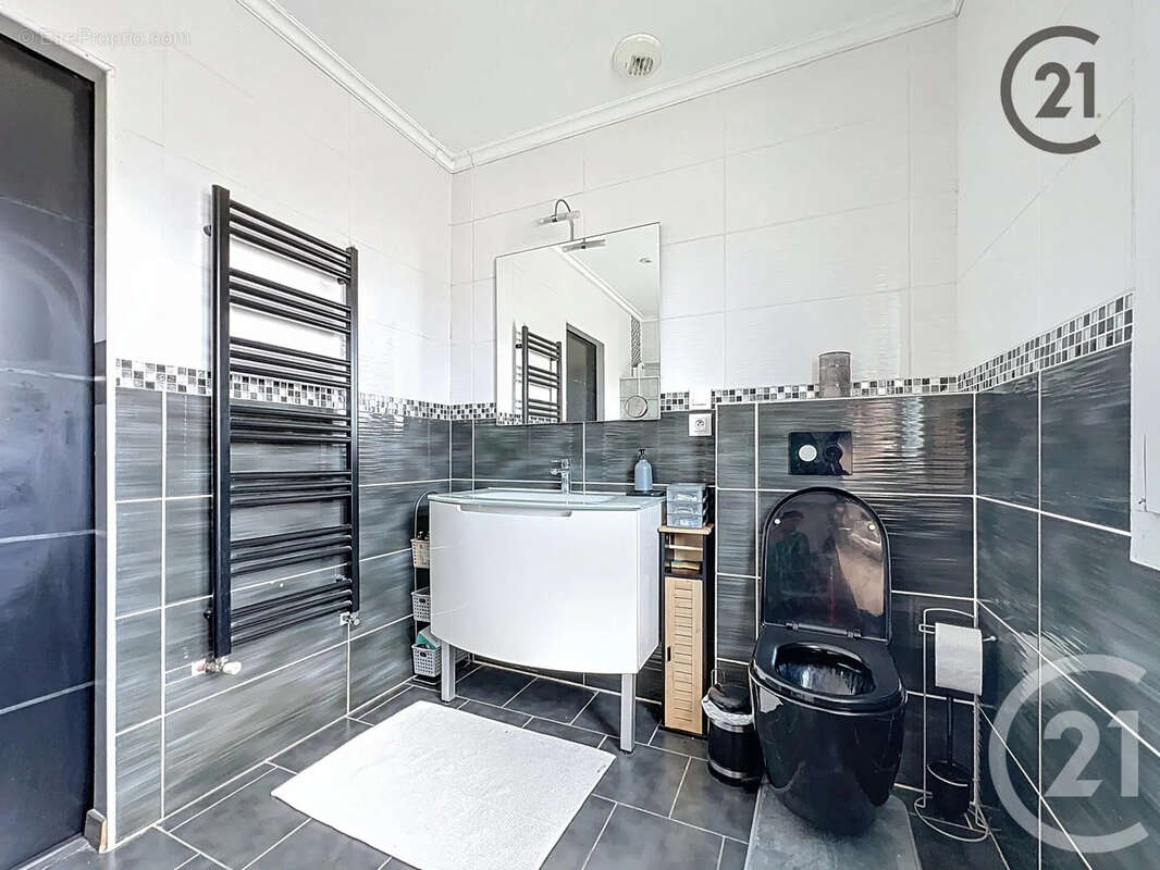 Maison à BAZANCOURT