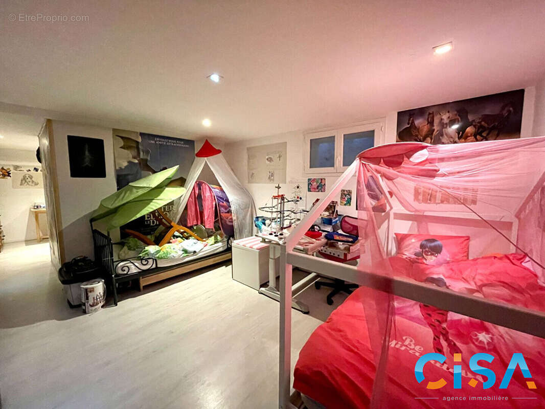 Appartement à PRECY-SUR-OISE