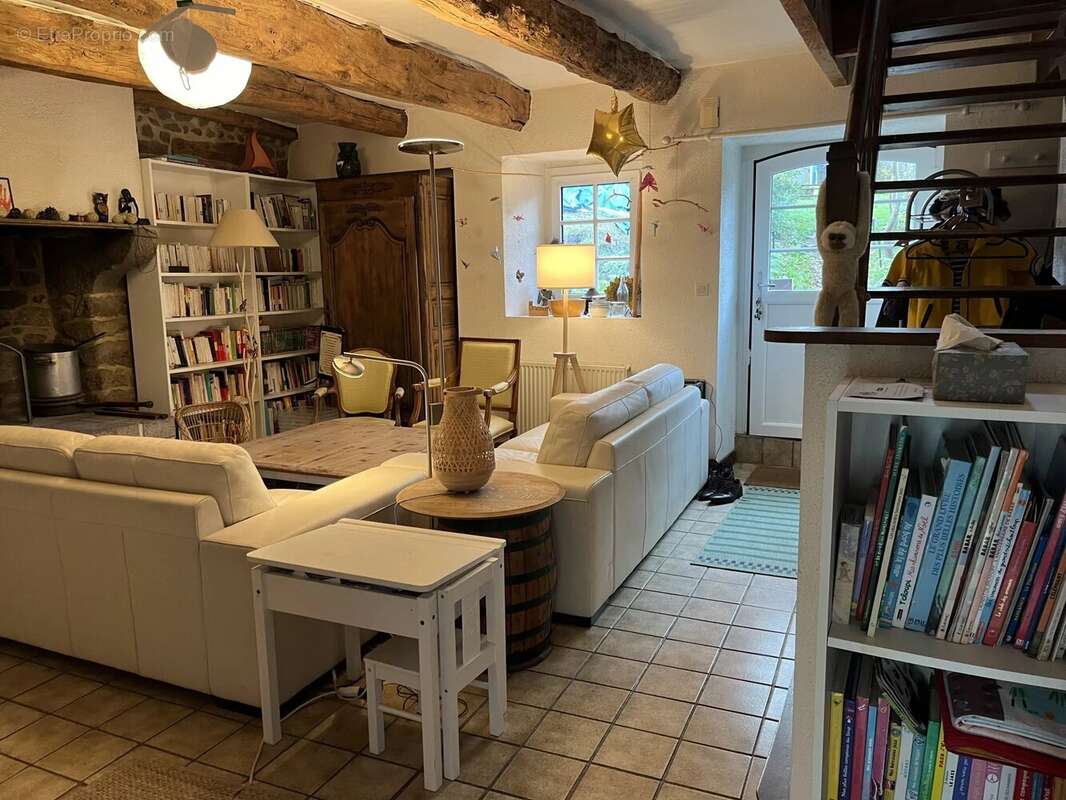 Maison à LA VICOMTE-SUR-RANCE