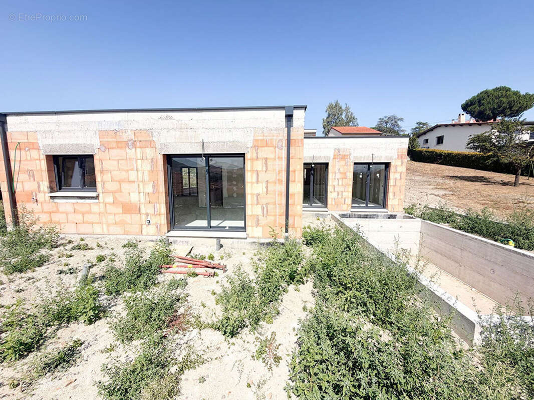 Villa 5 pièces de 119 m2 avec piscine - photo 7