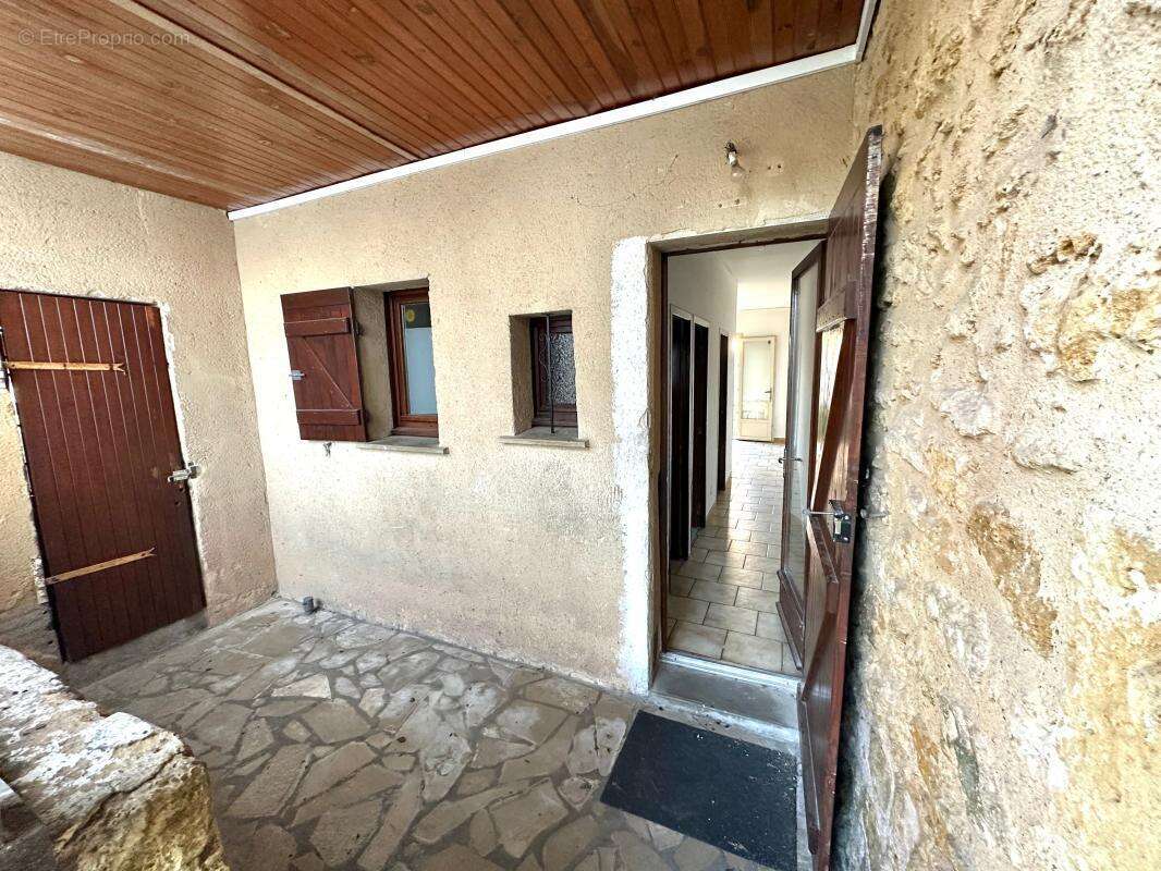 Maison à ROAILLAN