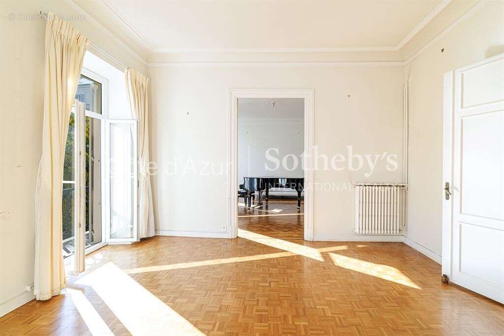 Appartement Belle Époque à rénover à Nice, fort potentiel, 190 m², Quartier Wilson - photo 7