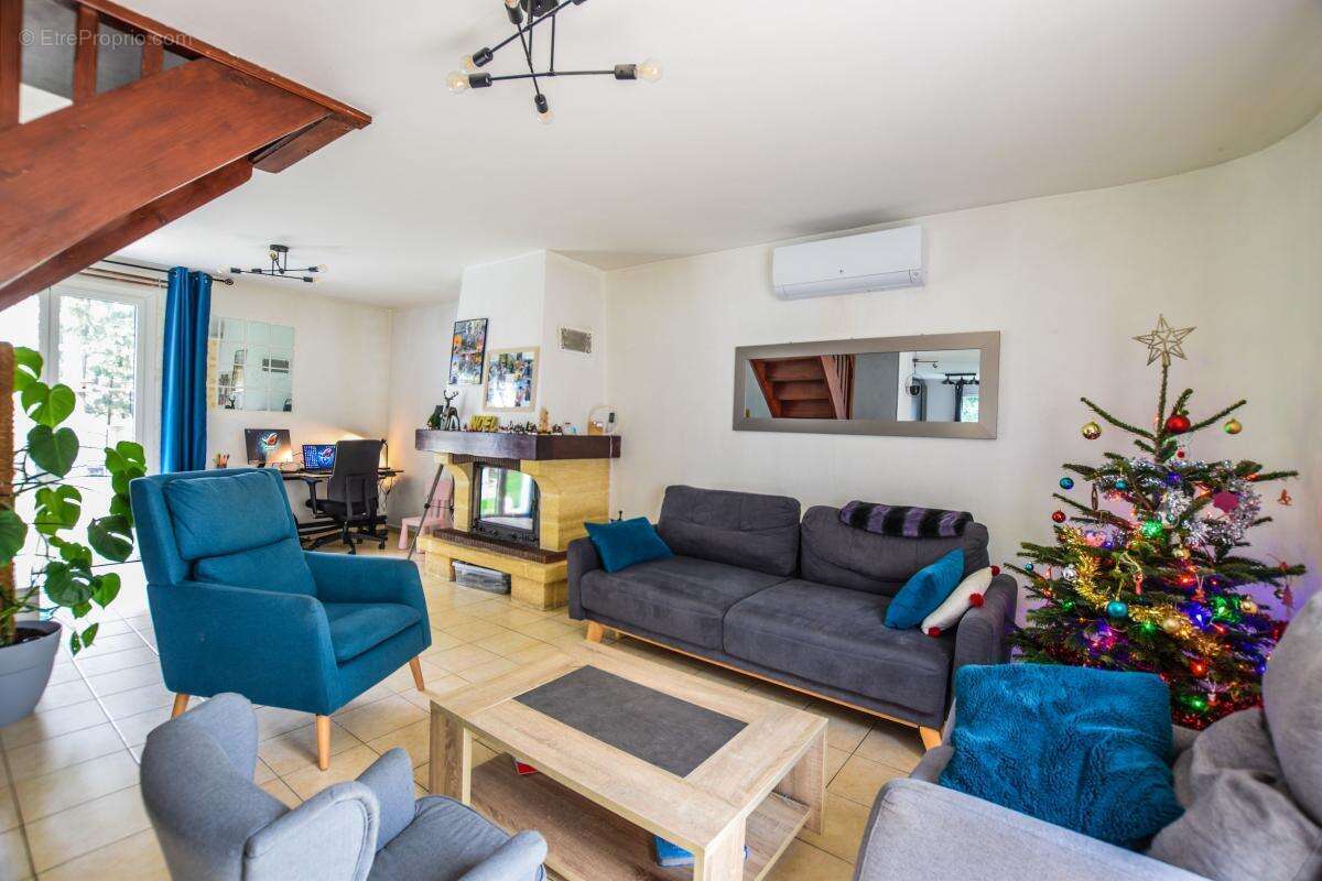 Maison à BAGNOLS-SUR-CEZE