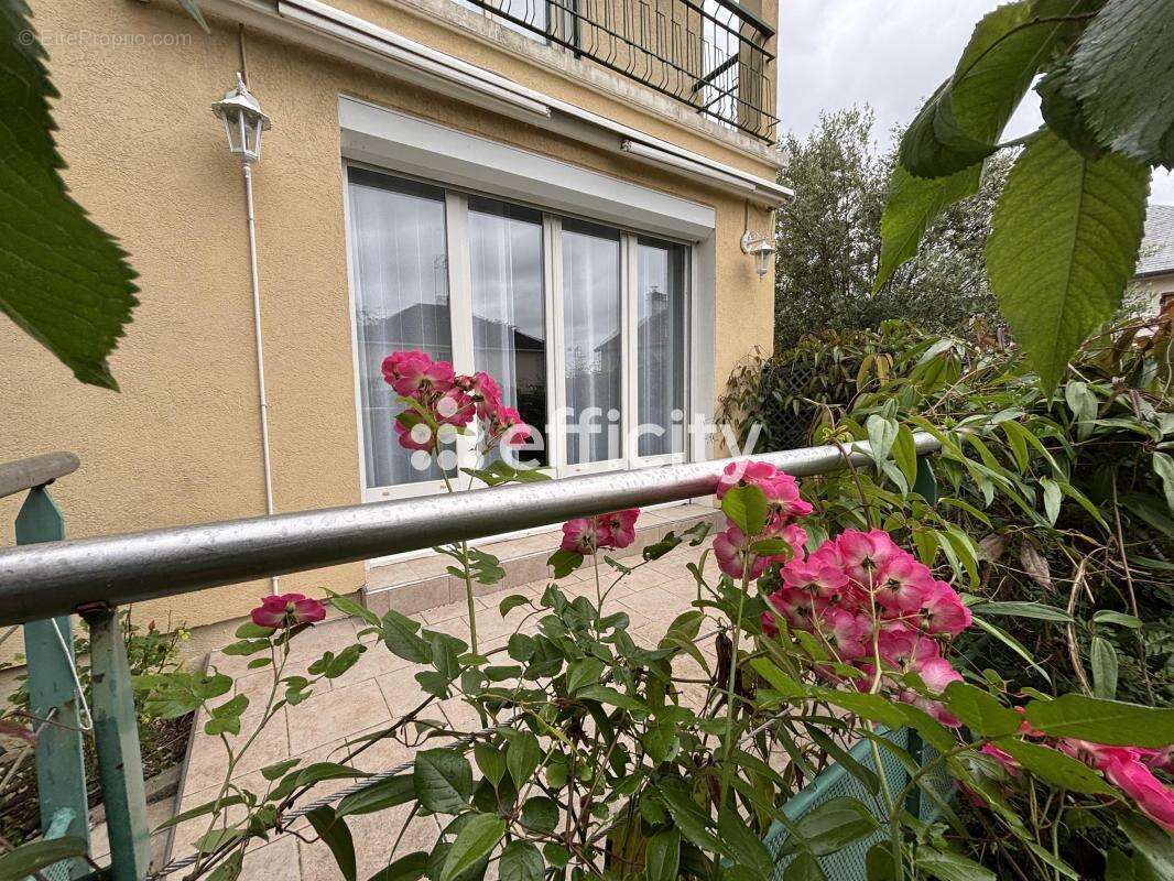 Maison à SAINT-DOULCHARD