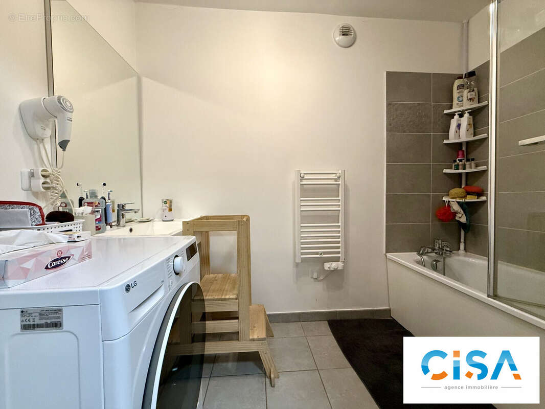 Appartement 75 m² à Persan  - photo 8