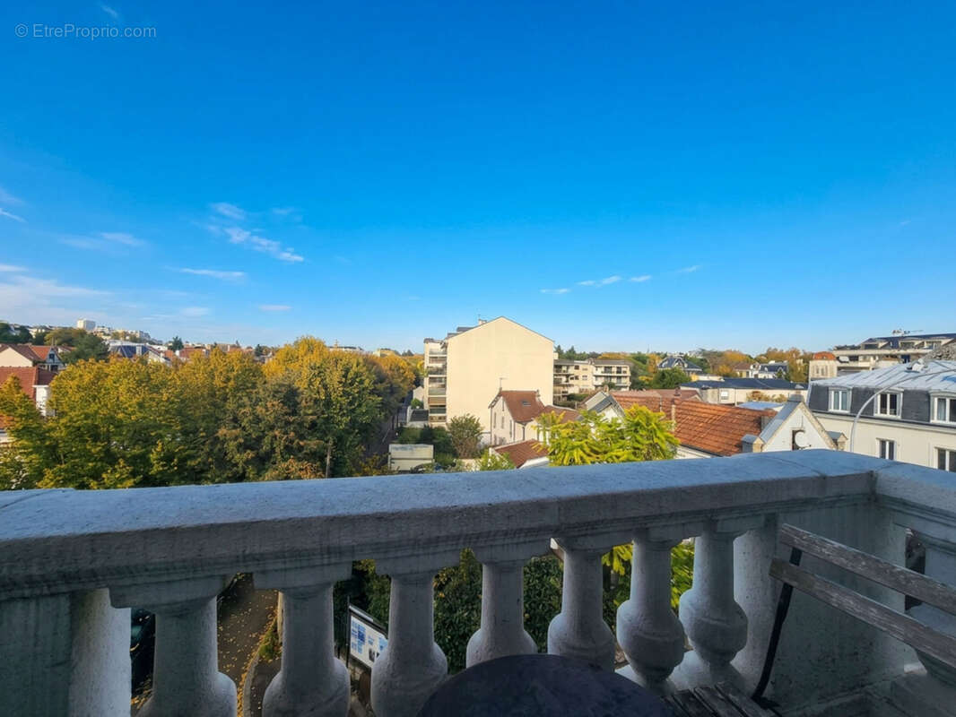 Appartement à LE PERREUX-SUR-MARNE