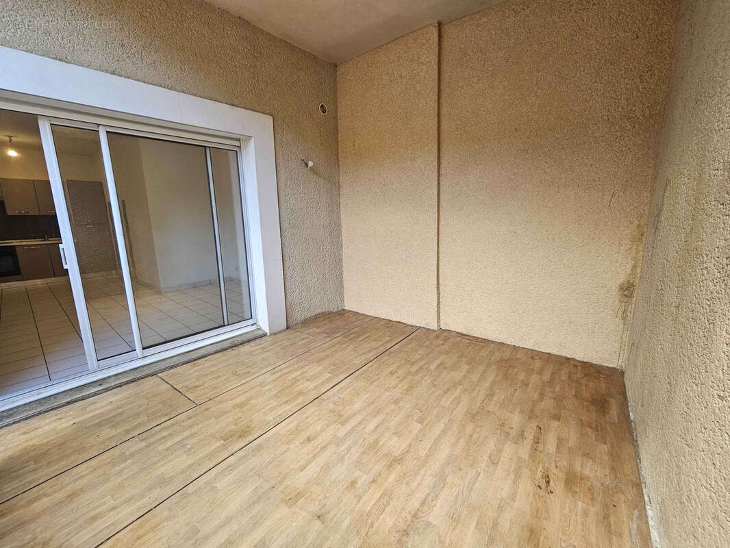 Appartement à MAUVES