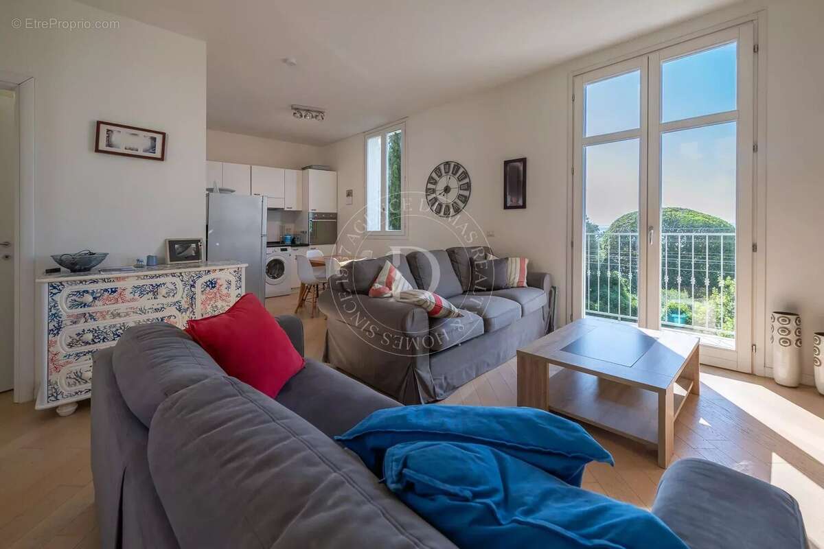 Appartement à BEAULIEU-SUR-MER