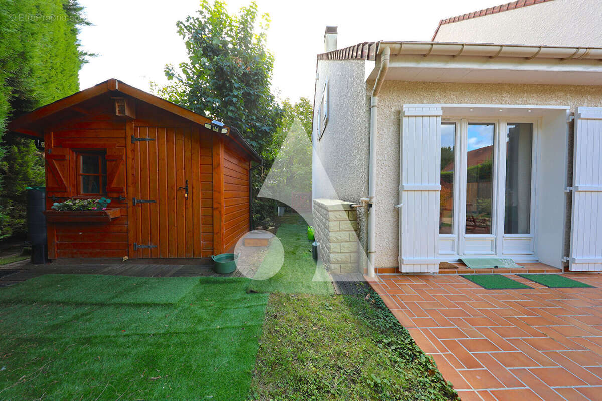 Maison à SOISY-SUR-SEINE