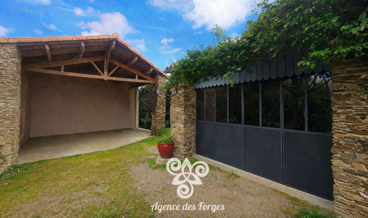 Maison à SAINT-JULIEN-DE-CONCELLES