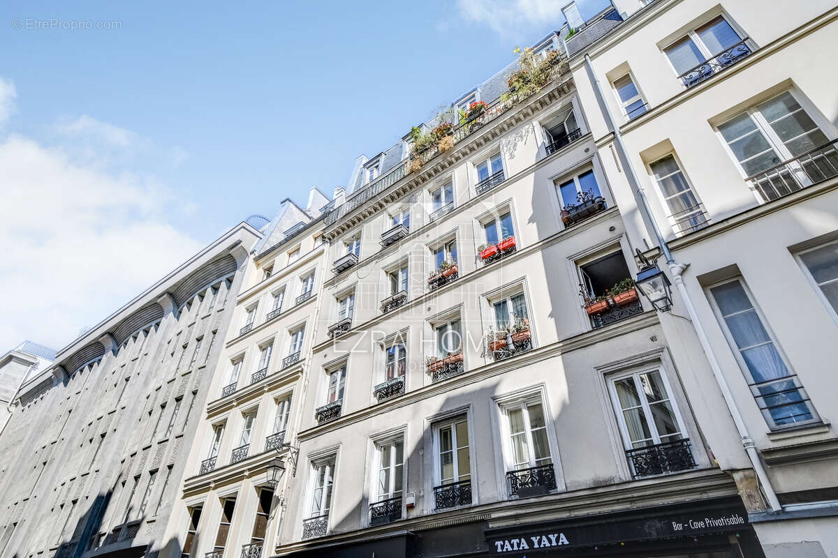 Paris 3eme - rue du temple -  secteur haut marais / temple - photo 2