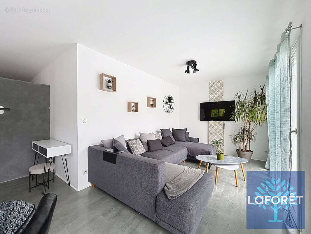 Maison à SAINT-GEOURS-DE-MAREMNE