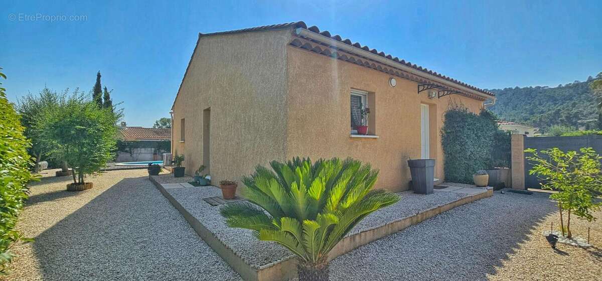 En exclusivite le luc villa plain pied piscine et garage - photo 9
