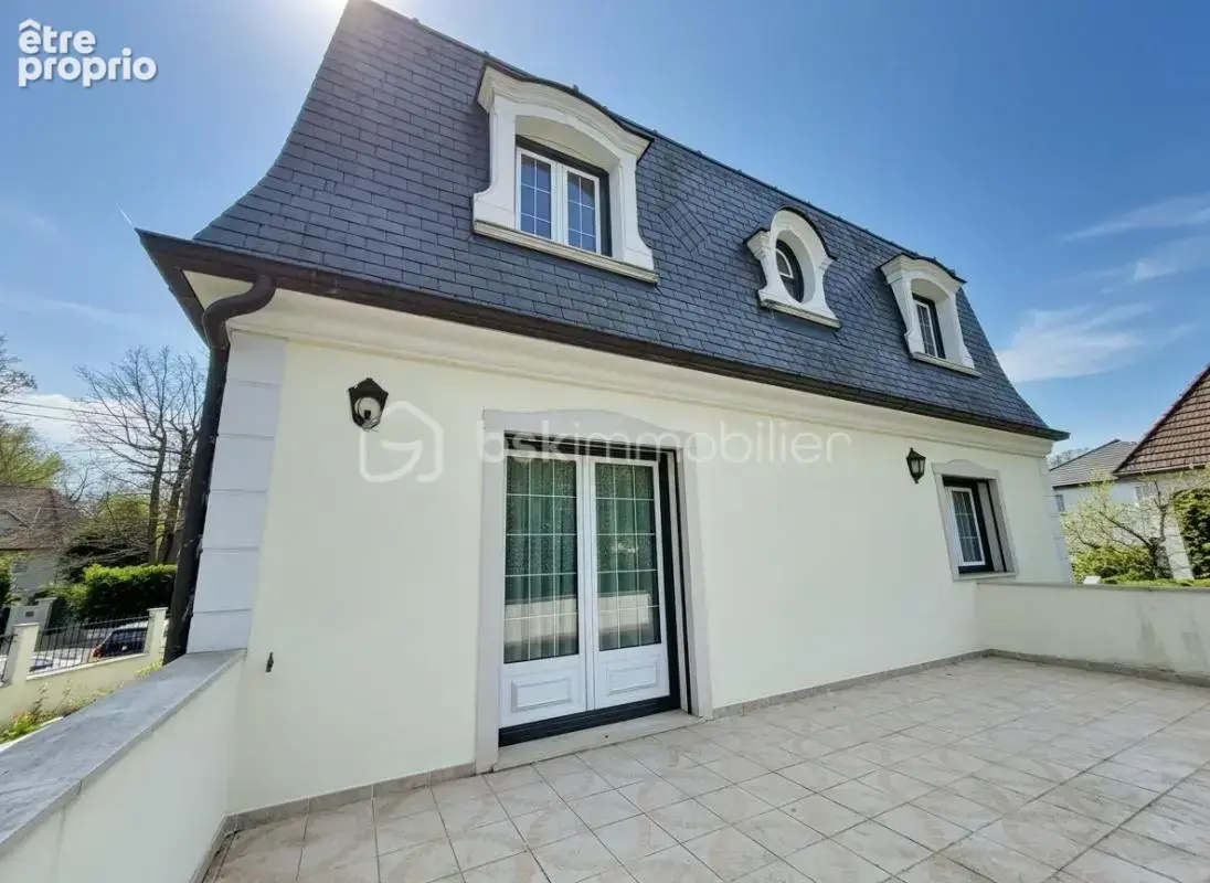 Belles superficies - bien entretenue - 6 pièces - photo 15