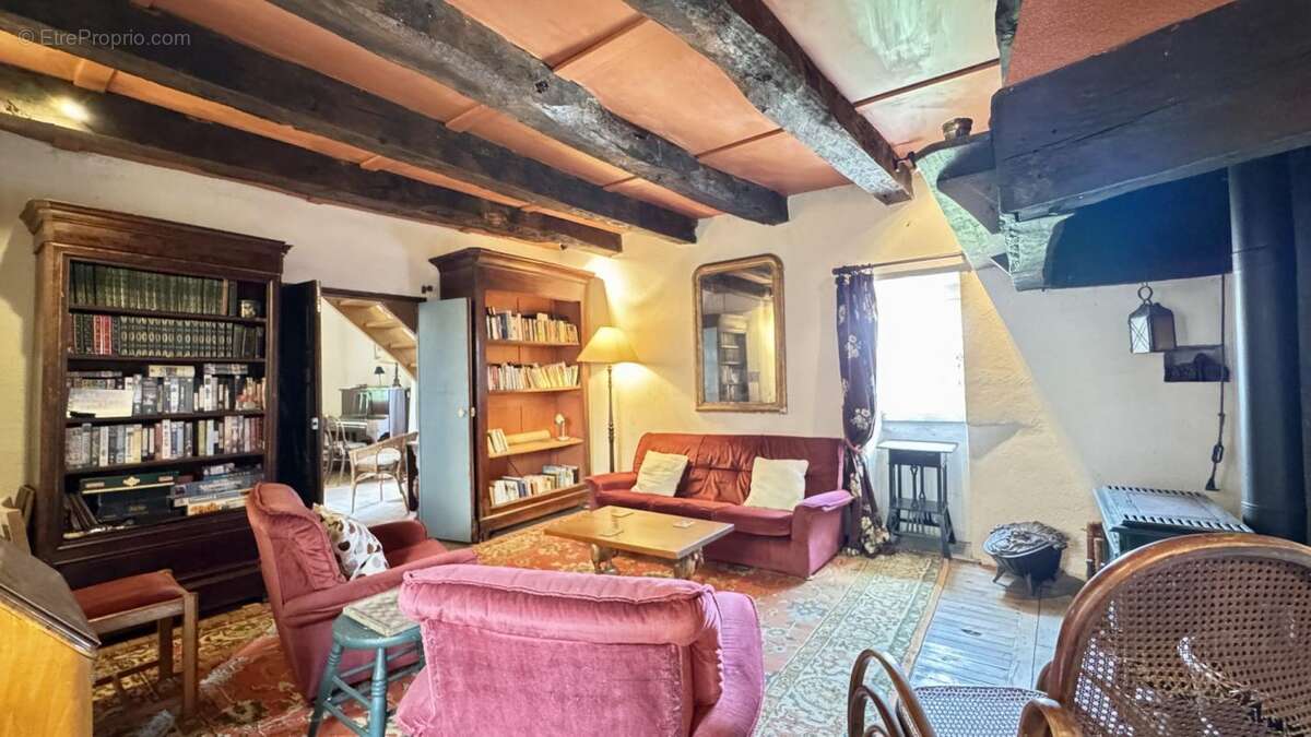 Maison à CALVIGNAC