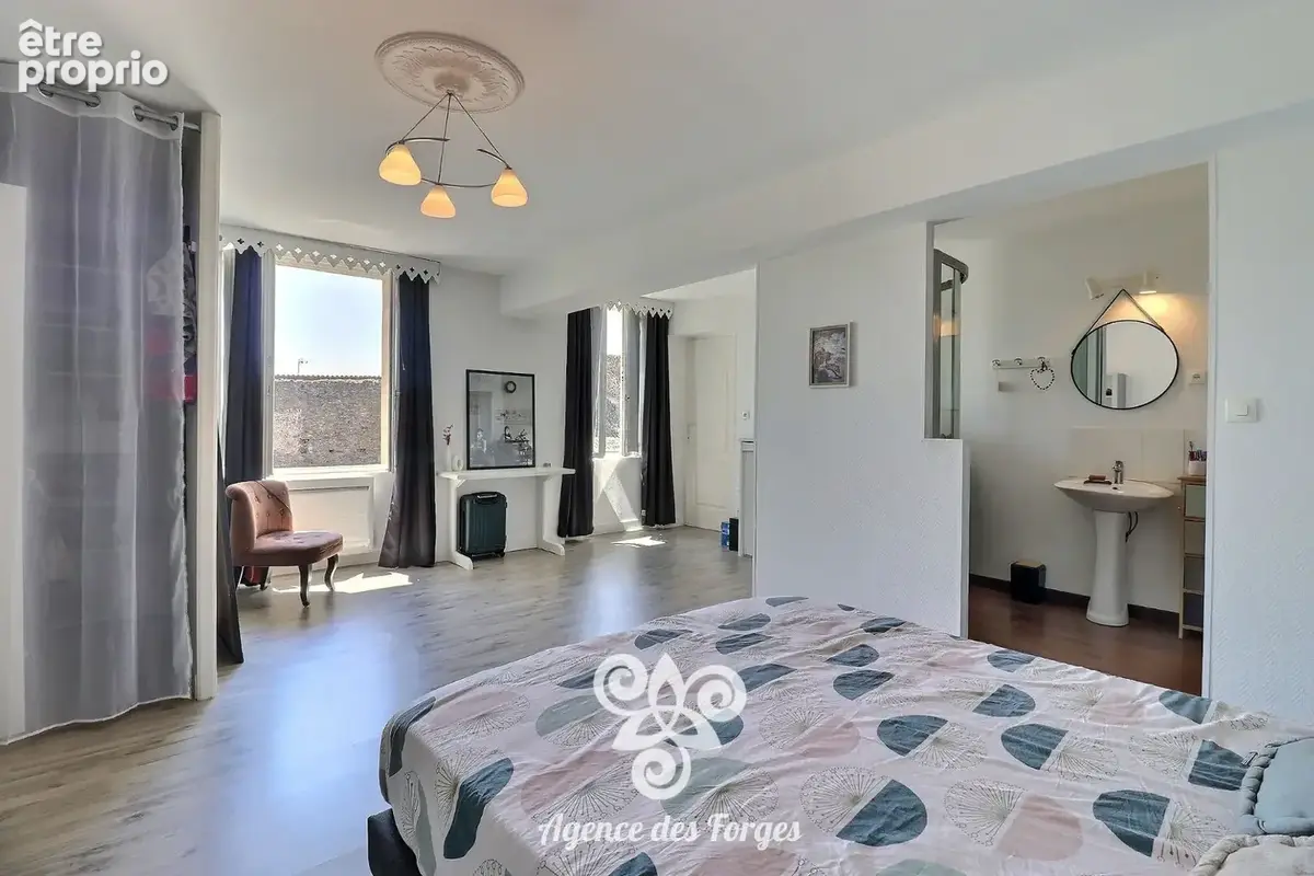 Maison de bourg de 173 m2 / 4 chambres / Beaupréau - photo 9