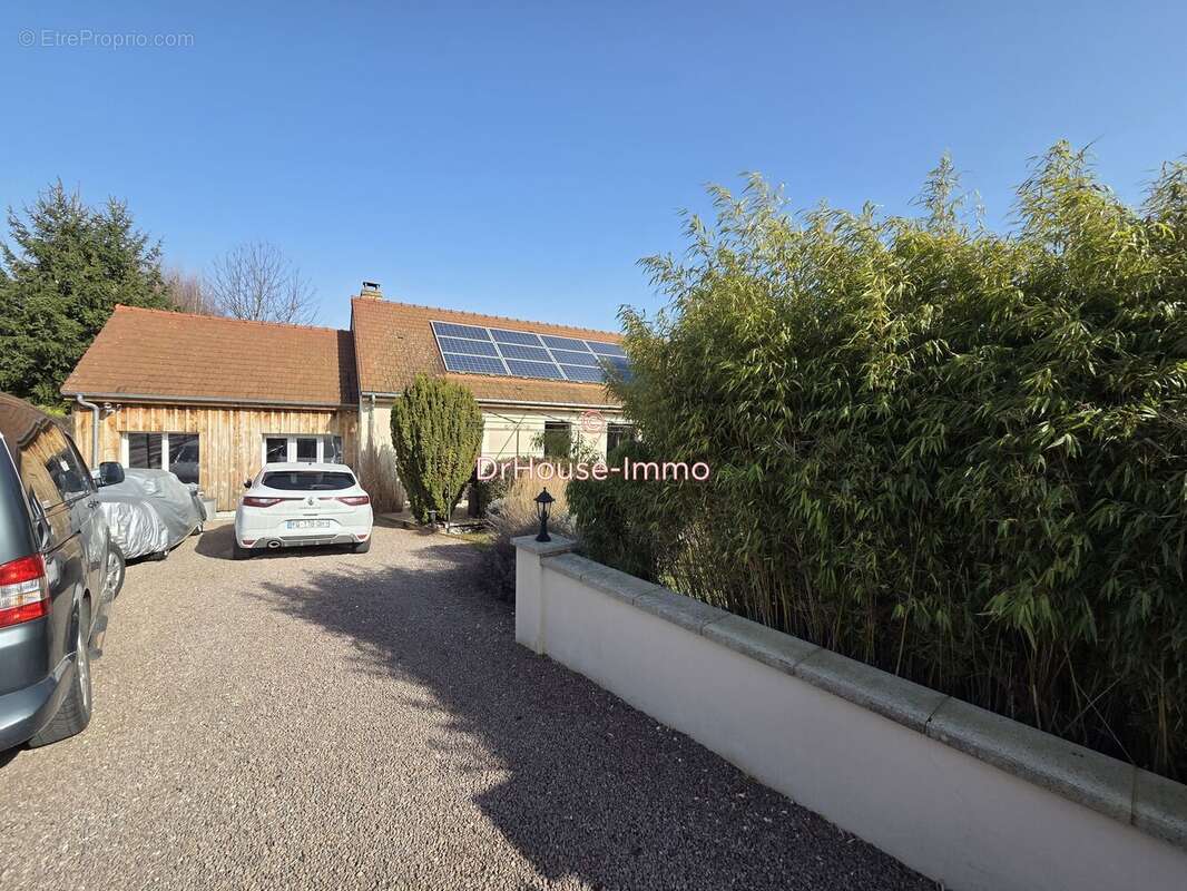 Maison à COURTERANGES