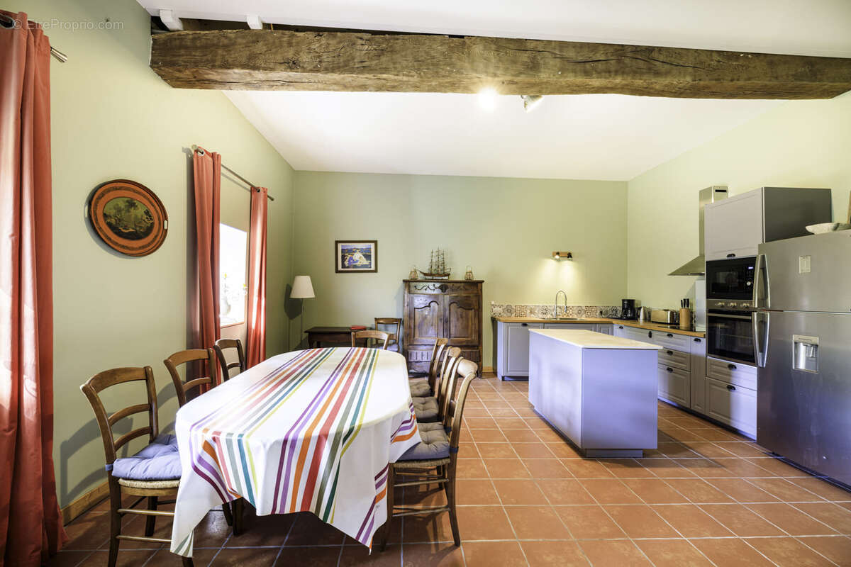 Maison à SAINT-PIERRE-D&#039;IRUBE