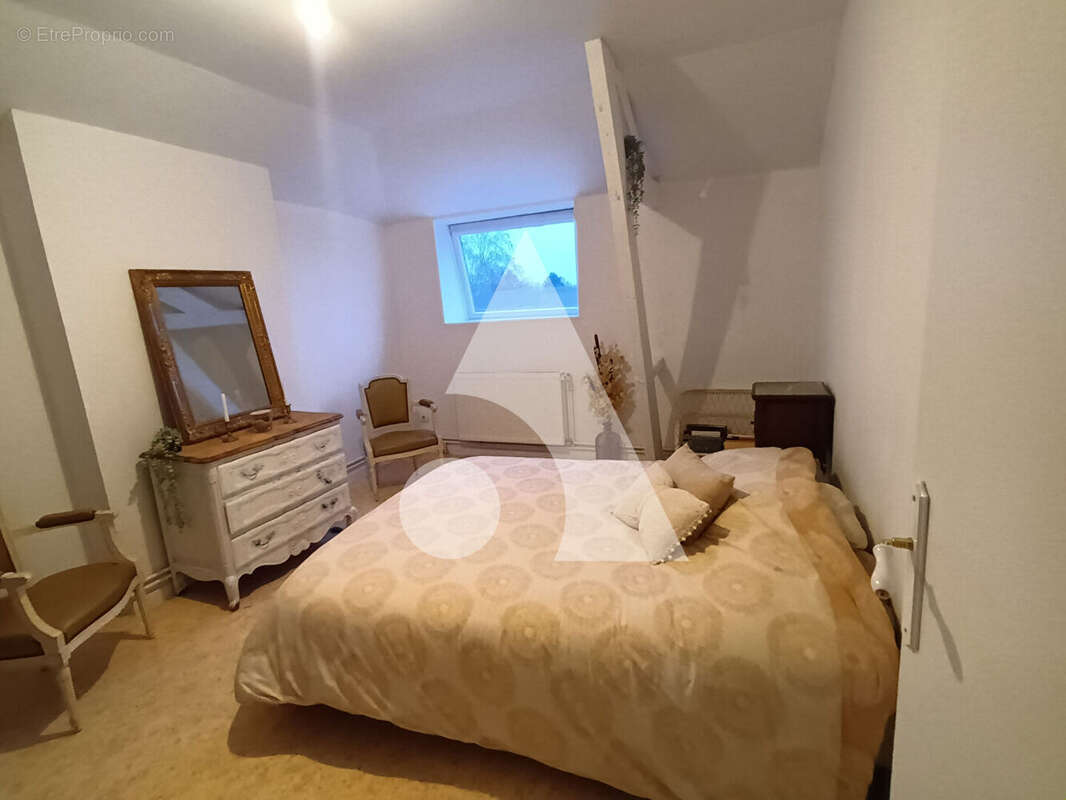 Maison à VIEUX-CONDE