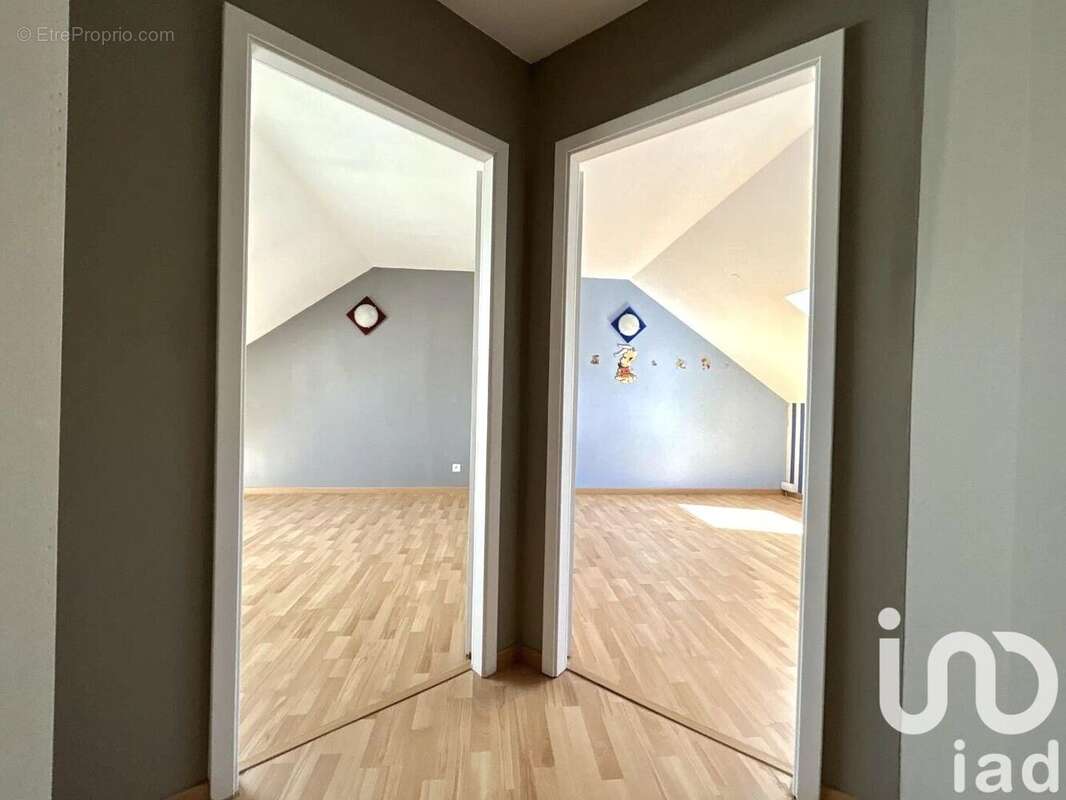 Photo 8 - Maison à VERNY