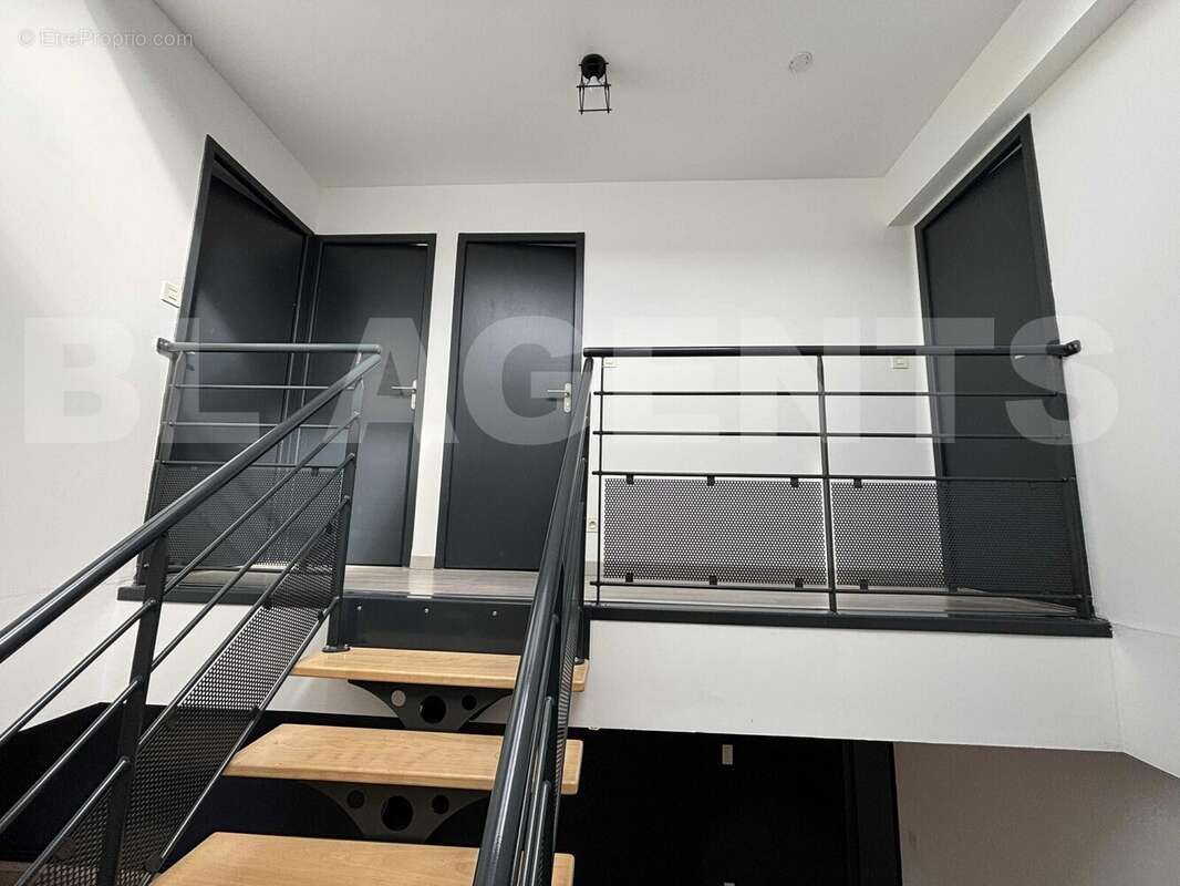 9f19b6af-8598-4a46-bd15-73b42668f930 - Maison à SEDAN