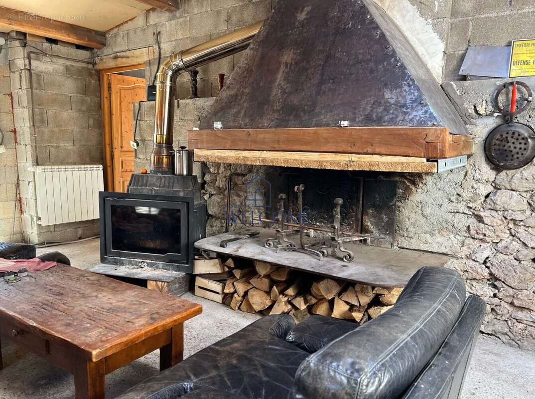 Maison à SAINT-GUILHEM-LE-DESERT