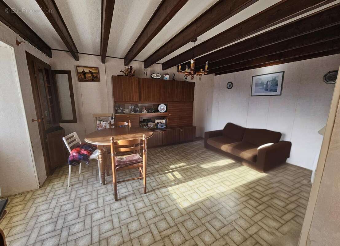 Photo 5 - Maison à COMBERANCHE-ET-EPELUCHE