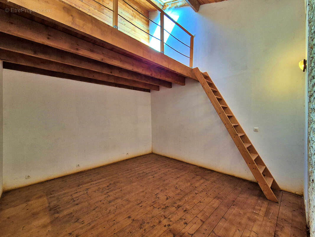 Maison à SAINT-GERMAIN-SUR-MEUSE