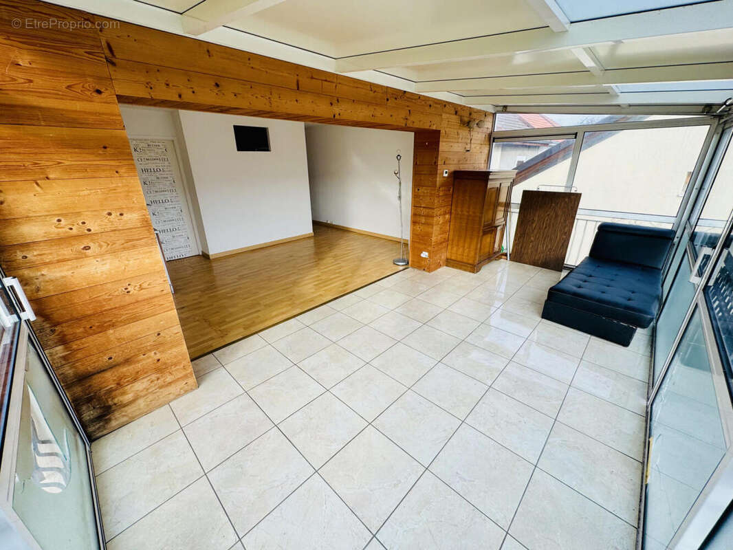 véranda (1) - Appartement à VIRY