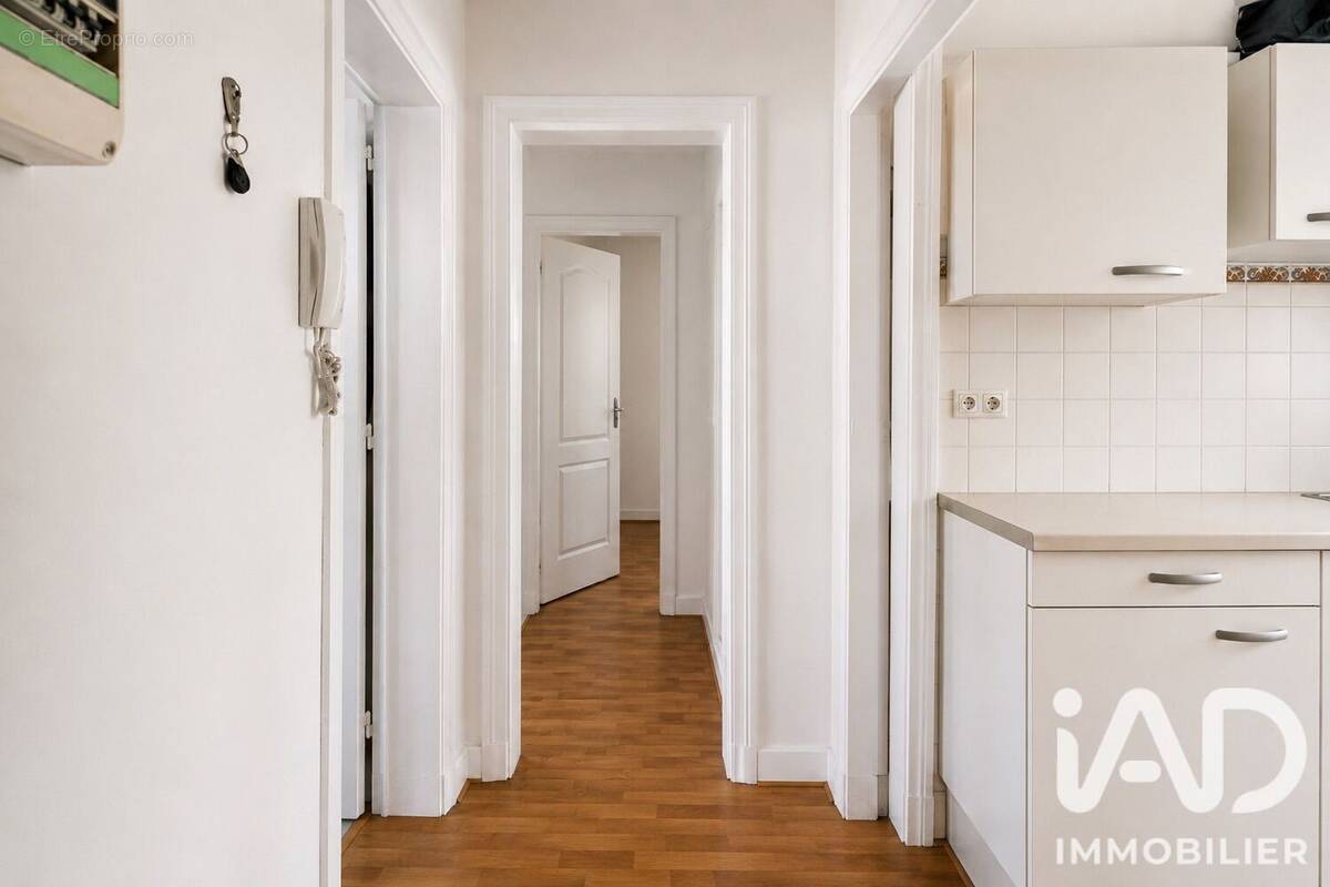 Photo 1 - Appartement à PARIS-18E