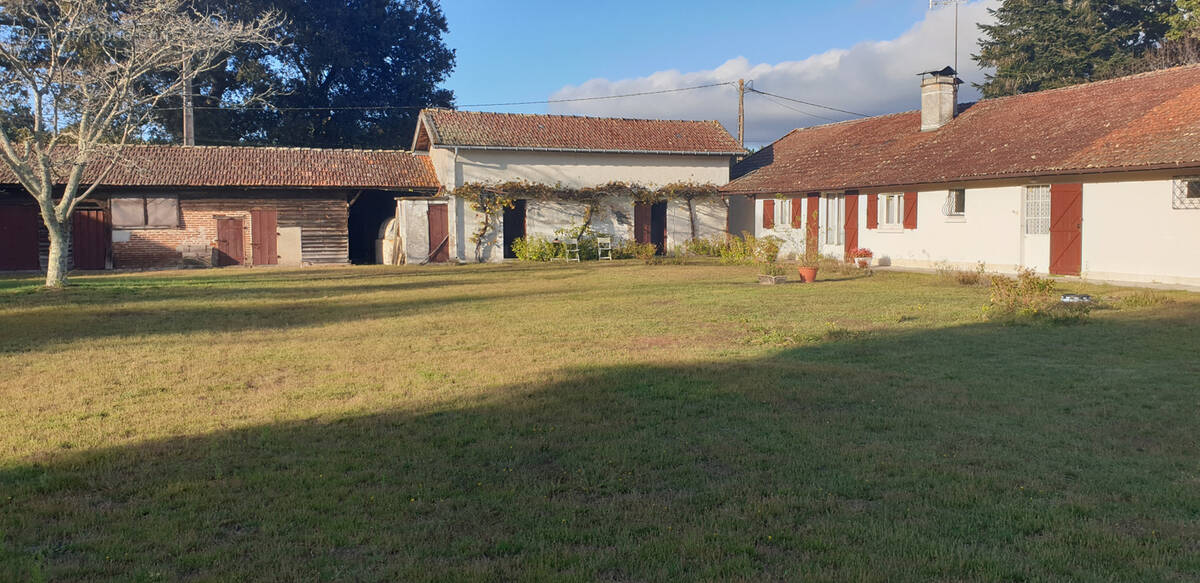 Maison à MEZOS