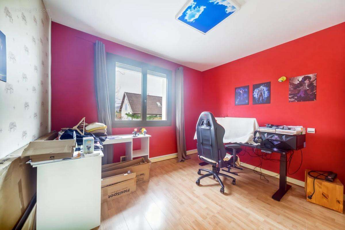 Maison à CRECHES-SUR-SAONE