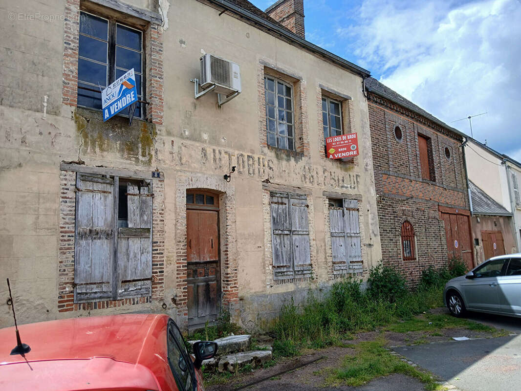 Appartement à BROU