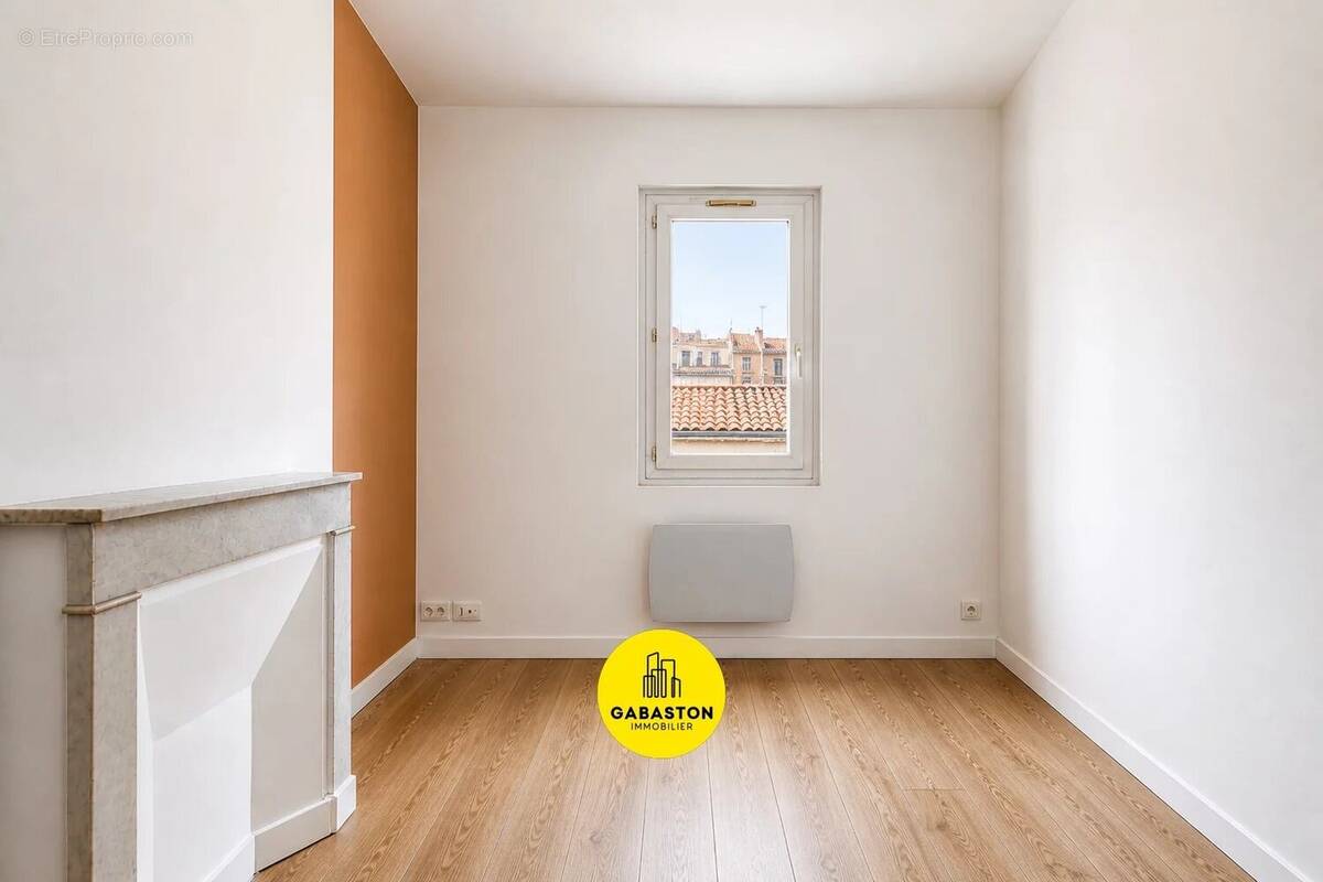Appartement à MARSEILLE-6E