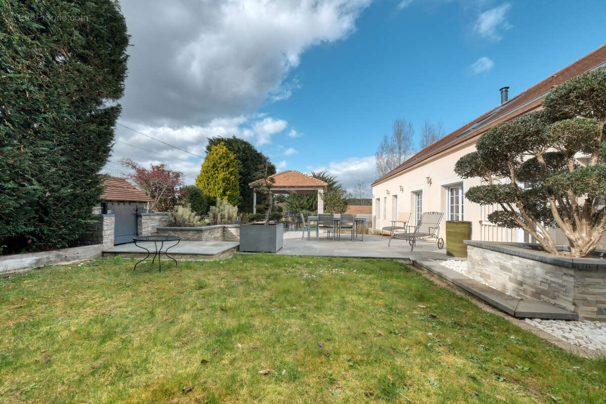 Maison indivdiuelle de plain pied - 210m2 - 5 chambres - dpe c - photo 27