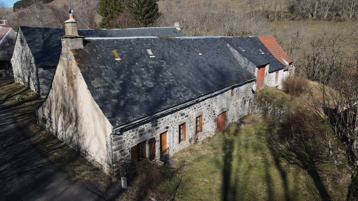 Maison à PRADIERS